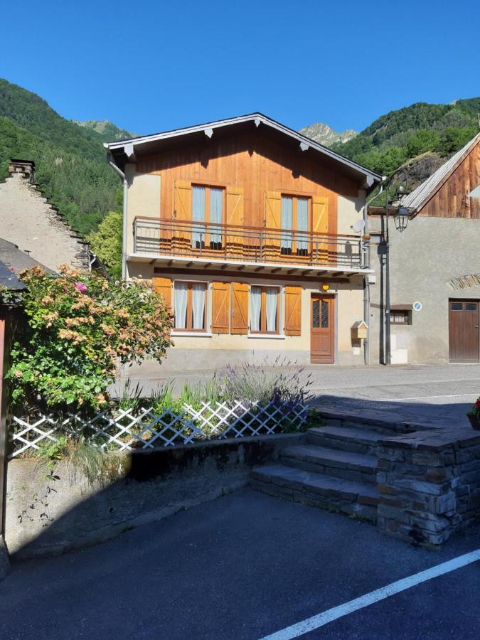 Maison Des Trois Ormeaux Vakantiehuis Cier-de-Luchon